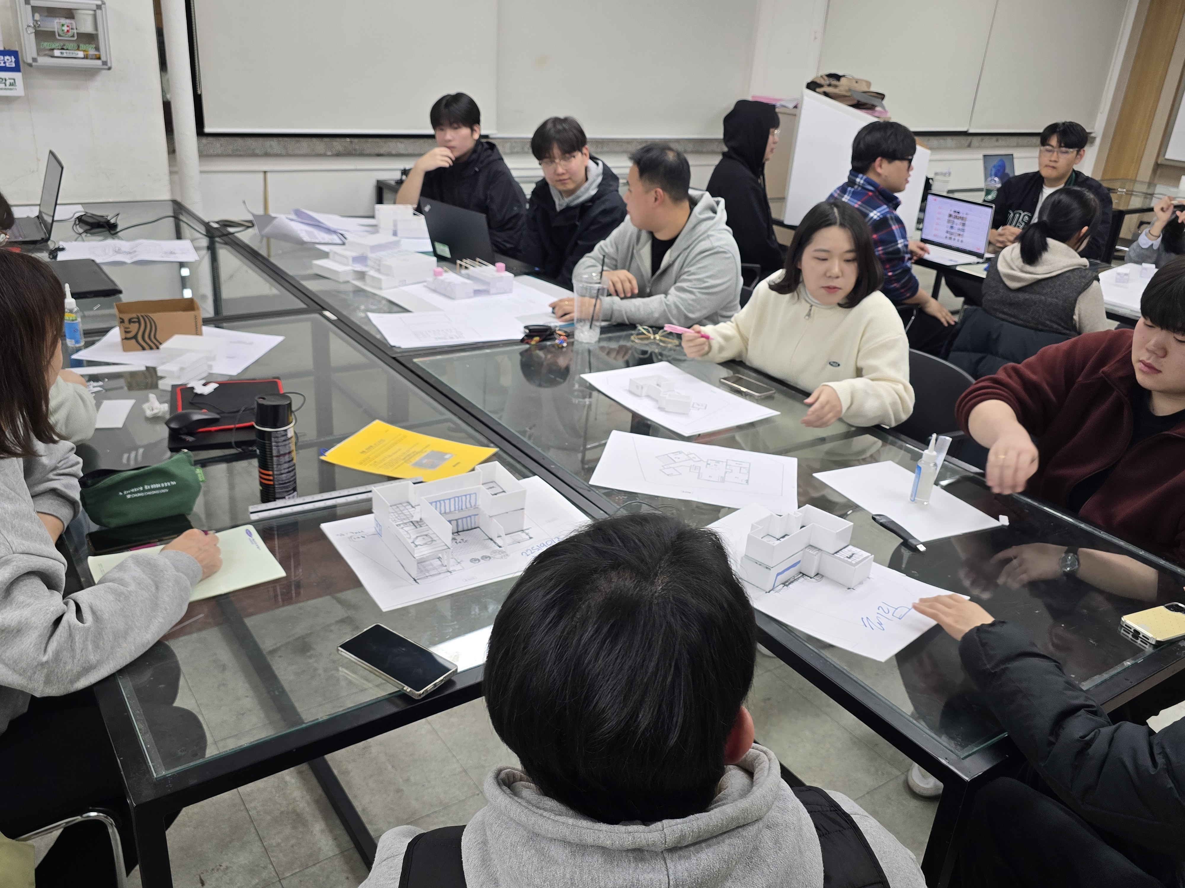 게시물의 2번째 이미지 - 하단 참조